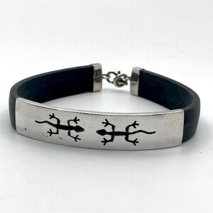 Vtg Sterling Silver Lizard Cut Out Bar Black Rubber 925 Clasp Bracelet 7”